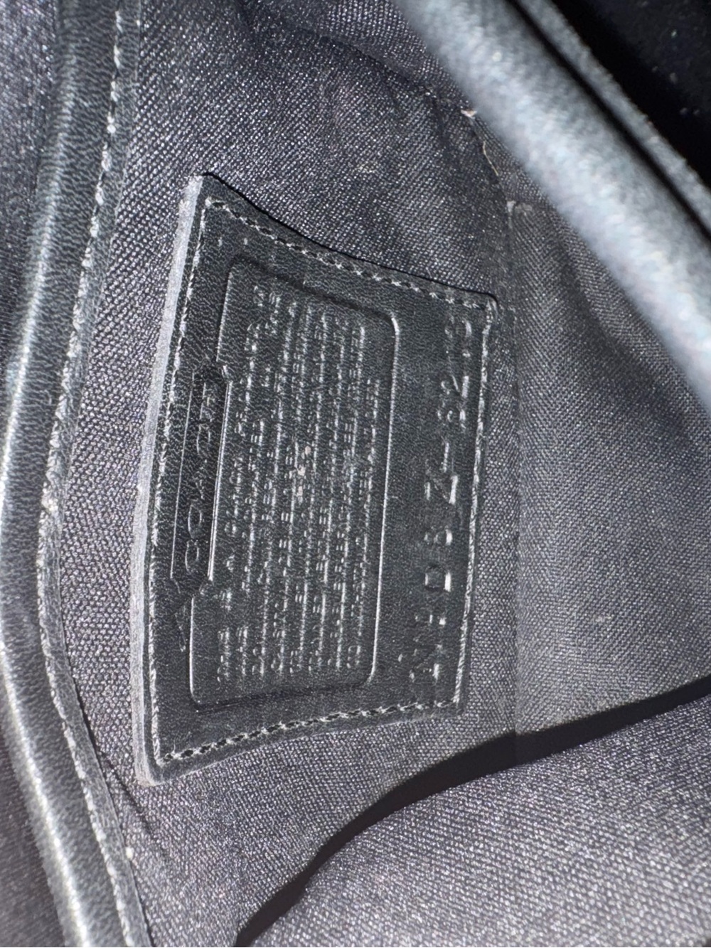 Coach vintage neoprene leather crossbody - Picture 2 of 6